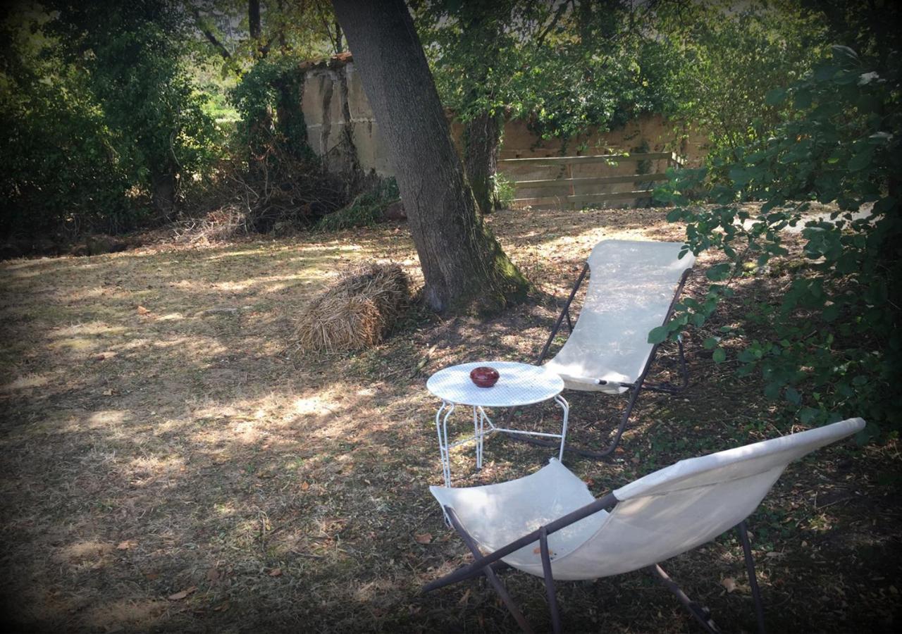 La Grange De La Batone - Bed And Breakfast Messimy-sur-Saone Bagian luar foto